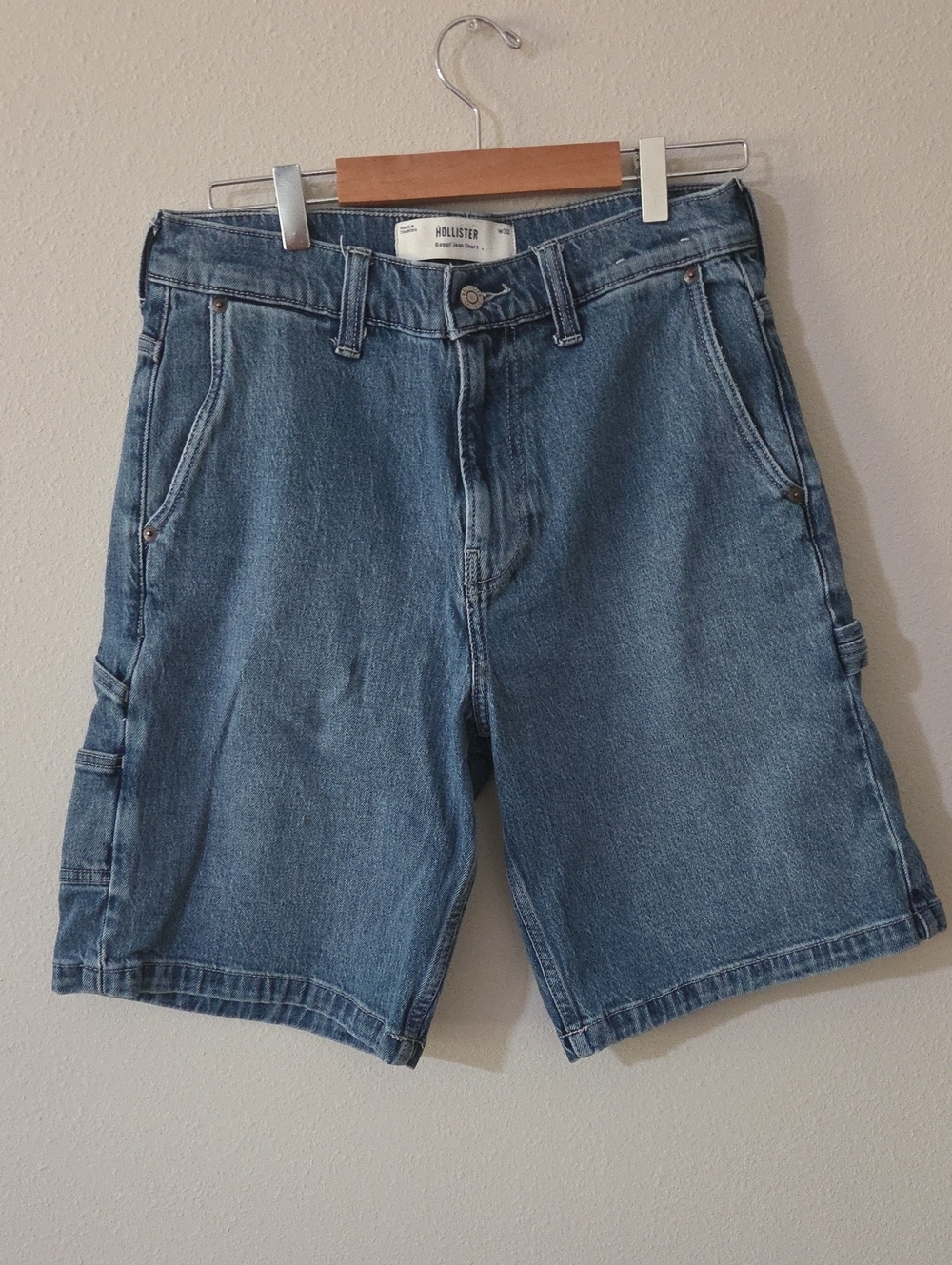 Hollister Men’s Light Blue Denim Cargo Shorts